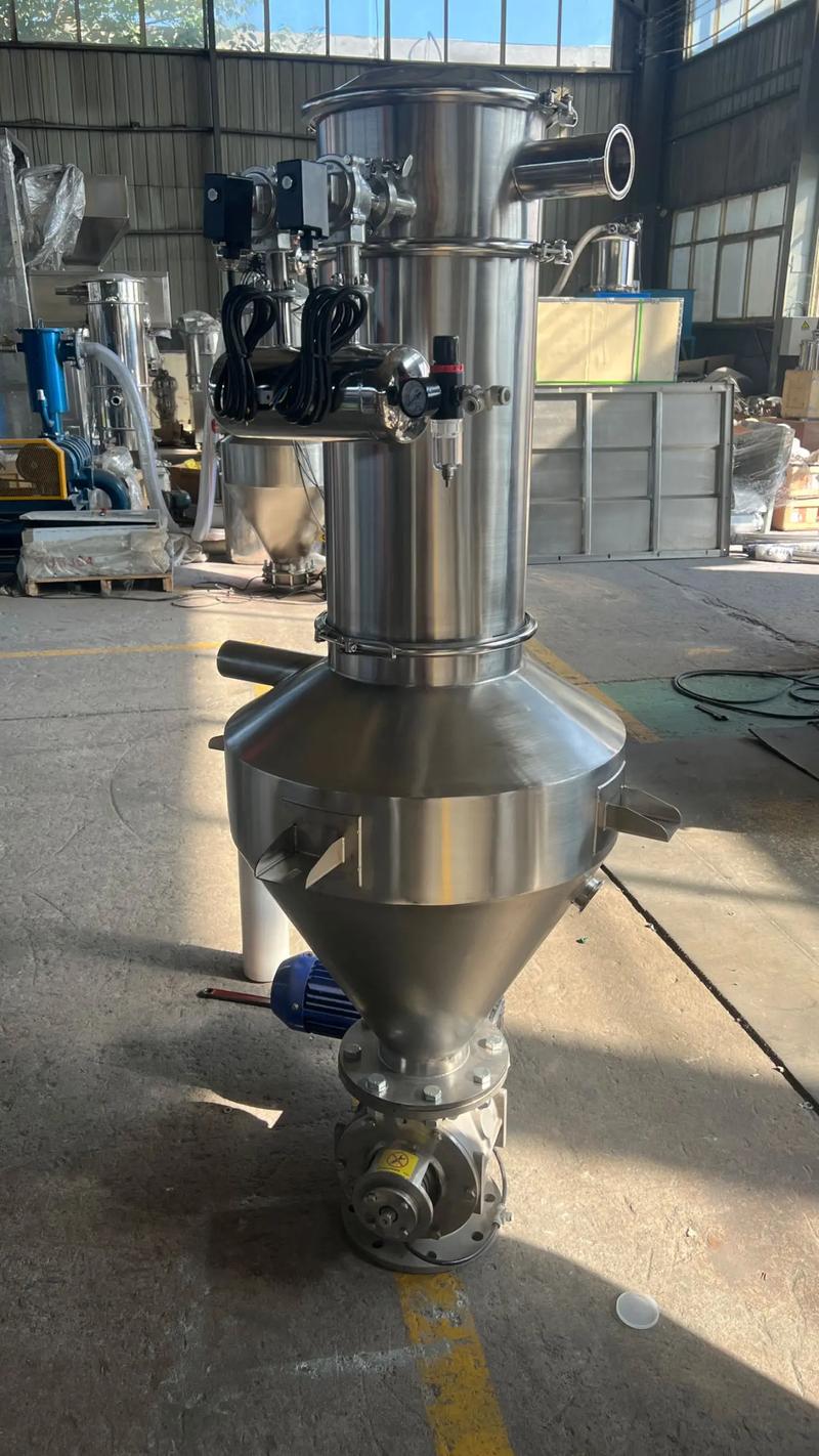 真空上料機,無塵投料站,振動篩應用于電池材料,化工粉料等粉體